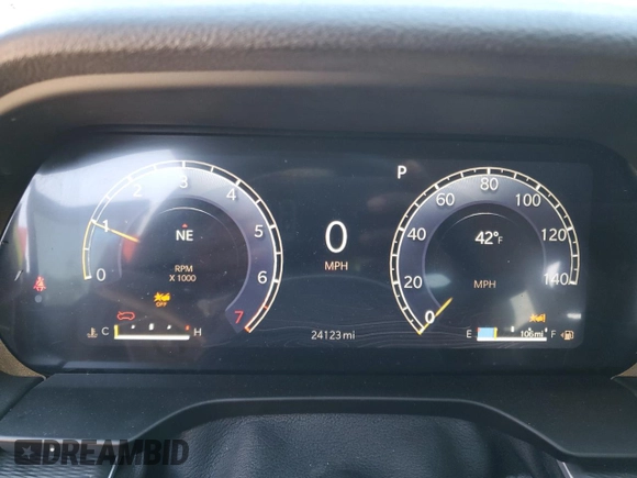 2024 Jeep Grand Cherokee Laredo with VIN 1C4RJHAG3RC124581, listed as a Copart auction lot 45677095 with 24,123 mi miles and Clean title. Bid and sale history available at DreamBid. Image 9.
