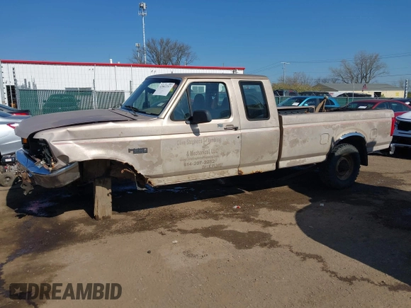 1997 Ford F-250 with VIN 1FTHX25G1VEC11525, listed as a IAAI auction lot 42063357 with 226,222 mi miles and . Bid and sale history available at DreamBid. Image 15.