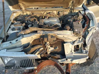 2001 Mercury Mountaineer with VIN 4M2ZU86P31UJ03416, listed as a IAAI auction lot 41188554 with 160,125 mi miles and . Bid and sale history available at DreamBid. Image 10.
