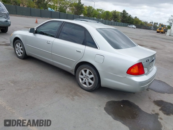 2001 Toyota Avalon XL with VIN 4T1BF28B11U183312, listed as a IAAI auction lot 42185284 with 319,027 mi miles and . Bid and sale history available at DreamBid. Image 3.
