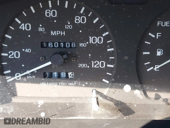 1998 Nissan Sentra XE z VIN 1N4AB41D8WC757796, wystawiony jako IAAI lot #41209171 z przebiegiem 160 108 mil mil oraz . Historia ofert i sprzedaży dostępna na DreamBid. Obrazek 15.