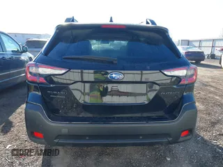 2025 Subaru Outback Onyx Edition with VIN 4S4BTALCXS3105007, listed as a IAAI auction lot 41408674 with 2,041 mi miles. Bid and sale history available at carsss.com. Image 17.