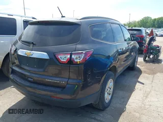 2015 Chevrolet Traverse LS z VIN 1GNKRFED1FJ152781, wystawiony jako IAAI lot #42279336 z przebiegiem 131 491 mil mil oraz . Historia ofert i sprzedaży dostępna na DreamBid. Obrazek 4.