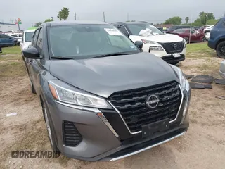 2023 Nissan Kicks S z VIN 3N1CP5BV2PL566496, wystawiony jako IAAI lot #41928382 z przebiegiem 30 785 mil mil oraz . Historia ofert i sprzedaży dostępna na DreamBid. Obrazek 1.