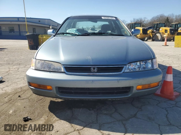 1996 Honda Accord LX with VIN 1HGCD5631TA294749, listed as a Copart auction lot 49460165 with 73,759 mi miles and Salvage Title. Bid and sale history available at DreamBid. Image 5.