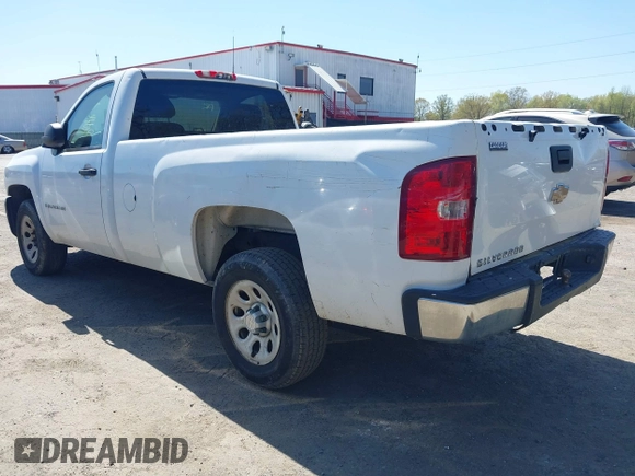 2008 Chevrolet Silverado 1500 Work Truck with VIN 1GCEC14X58Z191111, listed as a IAAI auction lot 42063933 with 198,756 mi miles. Bid and sale history available at carsss.com. Image 3.