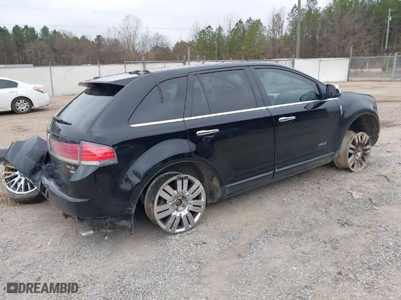 2009 Lincoln MKX with VIN 2LMDU88CX9BJ01593, listed as a IAAI auction lot 41464988 with 129,797 mi miles. Bid and sale history available at carsss.com. Image 4.