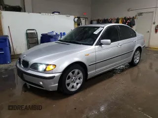 2003 BMW 3 Series 325xi with VIN WBAEU33453PM52318, listed as a Copart auction lot 52195535 with 104,018 mi miles and Salvage Title. Bid and sale history available at carsss.com. Image 1.