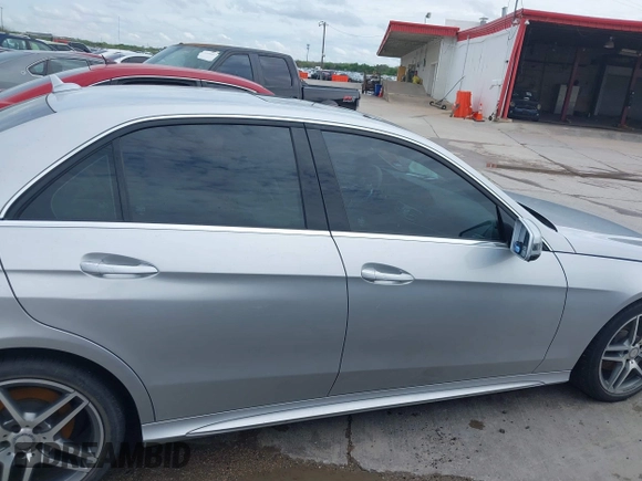 2016 Mercedes-Benz E 350 Sport with VIN WDDHF5KBXGB300436, listed as a IAAI auction lot 41917358 with 57,960 mi miles and . Bid and sale history available at DreamBid. Image 13.
