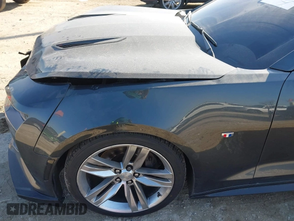 2017 Chevrolet Camaro 2SS with VIN 1G1FH1R79H0119680, listed as a IAAI auction lot 41774977 with 32,908 mi miles and . Bid and sale history available at DreamBid. Image 18.