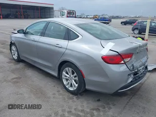 2015 Chrysler 200 Limited z VIN 1C3CCCAB8FN574495, wystawiony jako IAAI lot #42027962 z przebiegiem 164 490 mil mil oraz . Historia ofert i sprzedaży dostępna na DreamBid. Obrazek 3.