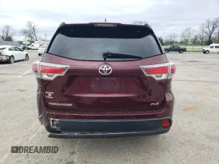 2015 Toyota Highlander XLE z VIN 5TDKKRFH8FS107212, wystawiony jako Copart lot #51064115 z przebiegiem 149 775 mil mil oraz Szkoda całkowita • Salvage title. Historia ofert i sprzedaży dostępna na DreamBid. Obrazek 6.