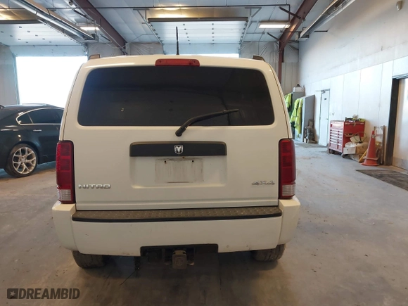 2008 Dodge Nitro SXT with VIN 1D8GU28K48W272971, listed as a IAAI auction lot 41774435 with 225,071 mi miles. Bid and sale history available at carsss.com. Image 16.