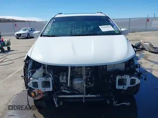 2018 Chrysler Pacifica Touring L Plus z VIN 2C4RC1EG3JR354886, wystawiony jako IAAI lot #41848820 z przebiegiem 109 185 mil mil oraz . Historia ofert i sprzedaży dostępna na DreamBid. Obrazek 13.