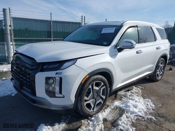 2024 Hyundai Palisade Limited with VIN KM8R5DGE4RU685140, listed as a IAAI auction lot 41293642 with 5,954 mi miles. Bid and sale history available at carsss.com. Image 17.