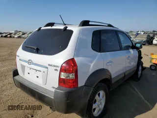 2005 Hyundai Tucson GLS with VIN KM8JN72D75U169698, listed as a Copart auction lot 71572094 with 149,706 mi miles and Salvage Title. Bid and sale history available at carsss.com. Image 3.