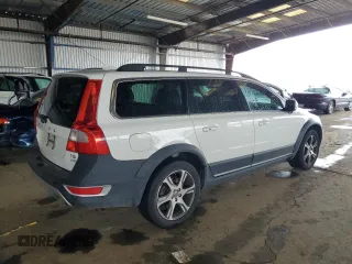 2012 Volvo XC70 T6 with VIN YV4902BZ6C1139611, listed as a Copart auction lot 82472264 with 169,873 mi miles and Clean Title. Bid and sale history available at DreamBid. Image 3.