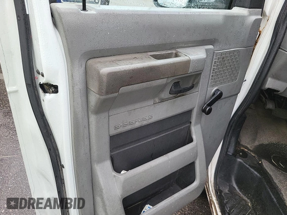 2010 Ford Econoline Cargo Commercial with VIN 1FTNE1EW6ADA90663, listed as a IAAI auction lot 42183667 with 313,534 mi miles and . Bid and sale history available at carsss.com. Image 1.