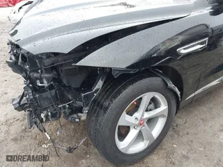 2018 Jaguar F-PACE 25t Premium with VIN SADCJ2FX0JA293960, listed as a IAAI auction lot 41099021 with 76,916 mi miles. Bid and sale history available at carsss.com. Image 18.