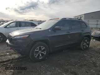 2015 Jeep Cherokee Trailhawk with VIN 1C4PJMBB1FW610755, listed as a Copart auction lot 46622945 with 156,318 mi miles and Salvage Title. Bid and sale history available at carsss.com. Image 1.