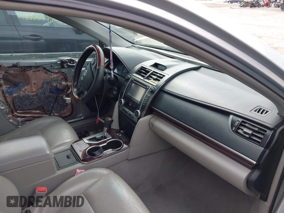 2012 Toyota Camry L with VIN 4T4BF1FK1CR180075, listed as a IAAI auction lot 41982174 with 203,644 mi miles. Bid and sale history available at carsss.com. Image 5.