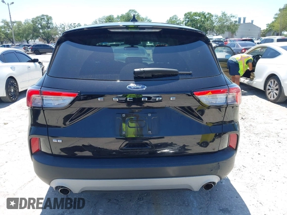 2021 Ford Escape SE with VIN 1FMCU0G65MUB16302, listed as a IAAI auction lot 41986358 with 32,820 mi miles and . Bid and sale history available at carsss.com. Image 17.