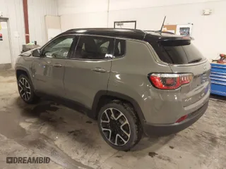 2020 Jeep Compass Limited with VIN 3C4NJDCB9LT164183, listed as a IAAI auction lot 41556530 with 147,976 mi miles. Bid and sale history available at carsss.com. Image 3.