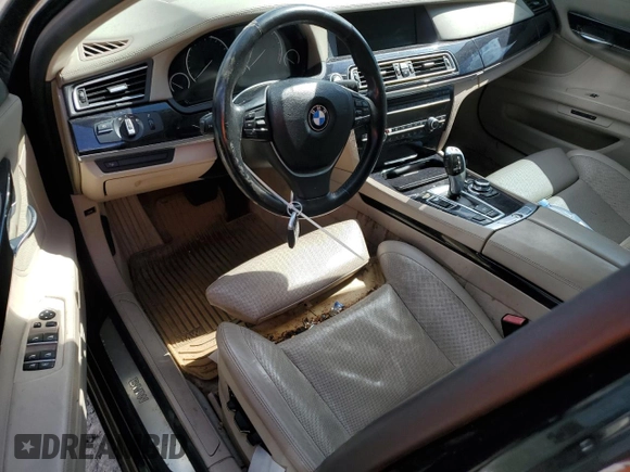 2009 BMW 7 Series 750i с VIN WBAKA83559CY33507, выставлен на аукционе Copart как лот 50502475 с пробегом Не указан миль и Чистый • Clean title. История ставок и продаж доступна на DreamBid. Изображение 8.