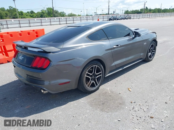2015 Ford Mustang GT z VIN 1FA6P8CFXF5368661, wystawiony jako IAAI lot #42442905 z przebiegiem 117 064 mil mil oraz . Historia ofert i sprzedaży dostępna na DreamBid. Obrazek 4.