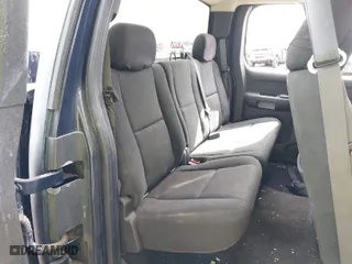 2011 Chevrolet Silverado 1500 LT with VIN 1GCRCSE06BZ210670, listed as a IAAI auction lot 41731033 with 259,099 mi miles. Bid and sale history available at carsss.com. Image 8.