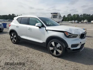 2021 Volvo XC40 Momentum z VIN YV4162UK5M2439826, wystawiony jako Copart lot #54480775 z przebiegiem 35 279 mil mil oraz Szkody całkowita. Historia ofert i sprzedaży dostępna na DreamBid. Obrazek 4.