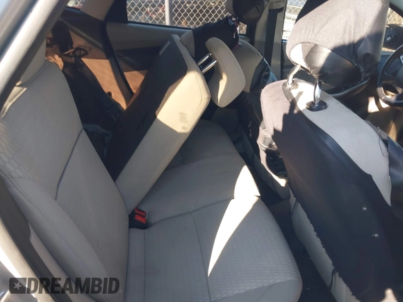 2012 Ford Focus SEL with VIN 1FAHP3M28CL162768, listed as a IAAI auction lot 41682973 with 999,999 mi miles. Bid and sale history available at carsss.com. Image 8.
