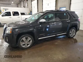 2013 GMC Terrain Denali z VIN 2GKFLZEK5D6363346, wystawiony jako Copart lot #59937325 z przebiegiem 168 991 mil mil oraz Czysty tytuł • Clean title. Historia ofert i sprzedaży dostępna na DreamBid. Obrazek 1.