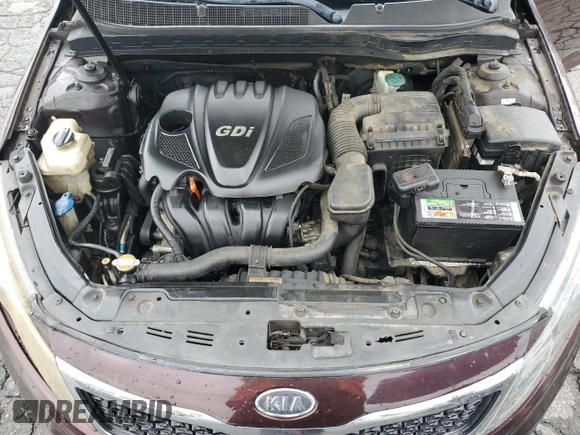 2011 Kia Optima LX z VIN KNAGM4A72B5116910, wystawiony jako Copart lot #55839845 z przebiegiem 187 943 mil mil oraz Szkoda całkowita • Salvage title. Historia ofert i sprzedaży dostępna na DreamBid. Obrazek 11.