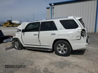 2013 Toyota 4Runner SR5 with VIN JTEZU5JR7D5048623, listed as a Copart auction lot 48212605 with 133,490 mi miles and Salvage Title. Bid and sale history available at DreamBid. Image 2.