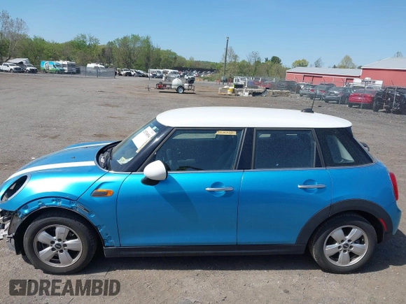 2017 MINI Hardtop 4 Door Cooper with VIN WMWXU1C32H2F78602, listed as a IAAI auction lot 42076854 with 43,270 mi miles and . Bid and sale history available at DreamBid. Image 15.