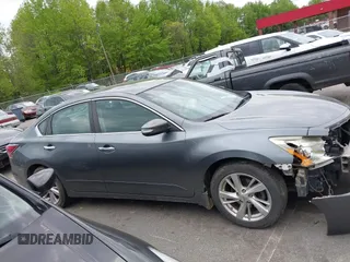 2014 Nissan Altima SV with VIN 1N4AL3AP3EN247800, listed as a IAAI auction lot 42040413 with 179,781 mi miles and . Bid and sale history available at DreamBid. Image 13.