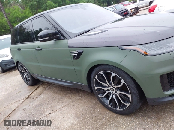 2018 Land Rover Range Rover Sport SE with VIN SALWG2RVXJA411832, listed as a IAAI auction lot 42167596 with 87,268 mi miles and . Bid and sale history available at DreamBid. Image 13.