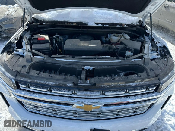 2022 Chevrolet Suburban Premier z VIN 1GNSKFKD0NR189734, wystawiony jako Copart lot #46651585 z przebiegiem 25 074 mil mil oraz Czysty tytuł • Clean title. Historia ofert i sprzedaży dostępna na DreamBid. Obrazek 5.