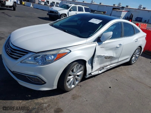 2017 Hyundai Azera Limited with VIN KMHFH4JG9HA579125, listed as a IAAI auction lot 41718120 with NaN miles. Bid and sale history available at carsss.com. Image 6.