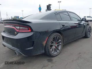 2020 Dodge Charger Scat Pack z VIN 2C3CDXGJ7LH192448, wystawiony jako IAAI lot #41884566 z przebiegiem 29 471 mil mil oraz . Historia ofert i sprzedaży dostępna na DreamBid. Obrazek 4.