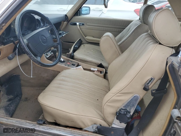 1988 Mercedes-Benz 560 Series 560SL with VIN WDBBA48D2JA082358, listed as a Copart auction lot 76776024 with 105,148 mi miles and Salvage Title. Bid and sale history available at carsss.com. Image 7.