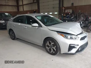 2019 Kia Forte LXS z VIN 3KPF24AD4KE044932, wystawiony jako IAAI lot #42361743 z przebiegiem 85 783 mil mil oraz . Historia ofert i sprzedaży dostępna na DreamBid. Obrazek 1.