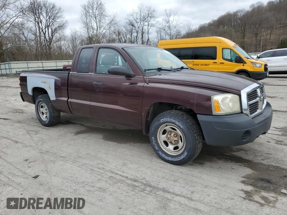 2005 Dodge Dakota ST with VIN 1D7HE22K55S329129, listed as a Copart auction lot 51287235 with 132,840 mi miles and Clean Title. Bid and sale history available at DreamBid. Image 4.