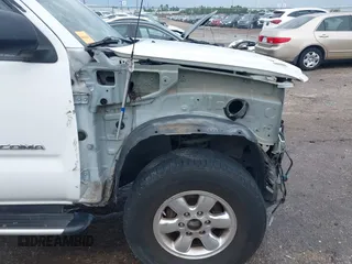 2007 Toyota Tacoma PreRunner with VIN 3TMJU62N77M030897, listed as a IAAI auction lot 42319094 with 325,560 mi miles and . Bid and sale history available at DreamBid. Image 18.