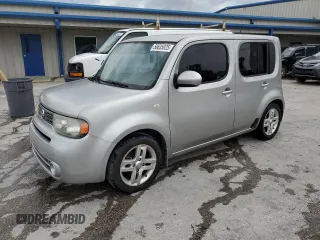 2011 Nissan Cube S z VIN JN8AZ2KR3BT204685, wystawiony jako Copart lot #50635025 z przebiegiem 217 983 mil mil oraz Szkody całkowita. Historia ofert i sprzedaży dostępna na DreamBid. Obrazek 1.