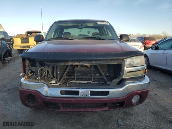 2004 GMC Sierra 1500 Crew Cab SLT with VIN 2GTEK13T441425873, listed as a Copart auction lot 84068604 with 261,500 mi miles and Salvage Title. Bid and sale history available at carsss.com. Image 5.