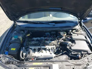 2006 Volvo S60 2.5L Turbo with VIN YV1RS592262505676, listed as a IAAI auction lot 42100182 with 139,714 mi miles. Bid and sale history available at carsss.com. Image 10.
