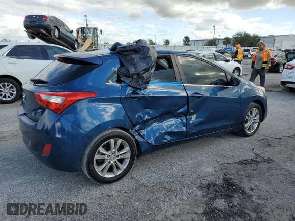 2014 Hyundai Elantra GT with VIN KMHD35LH2EU181072, listed as a Copart auction lot 76887584 with 0 mi miles and Salvage Title. Bid and sale history available at carsss.com. Image 3.