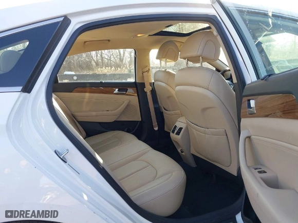 2015 Hyundai Sonata 2.4L Sport with VIN 5NPE34AF7FH040546, listed as a IAAI auction lot 41727185 with 56,294 mi miles. Bid and sale history available at carsss.com. Image 8.